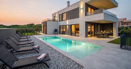 Villa Delecto mit Meerblick und Blick auf den Kamenjak – Premantura by Istrabook