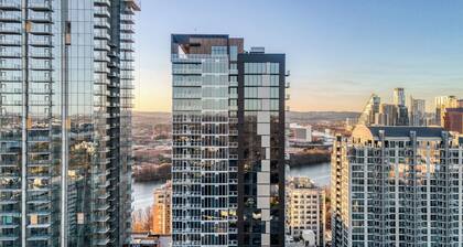 Luxe High Rise Near DT Austin w/ Views Rooftop Pool, Gym, & Luxe Amenities