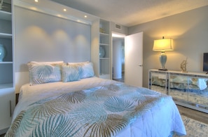 3 bedrooms, iron/ironing board, free WiFi, bed sheets - North Hampton Oceanfront Condo | 3BR, Balcony, Indoor/Outdoor Pools & Beach Access (Myrtle Beach)