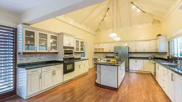 Microwave, oven, stovetop, dishwasher