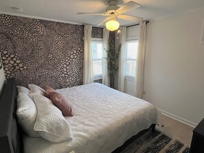 4 bedrooms, iron/ironing board, WiFi