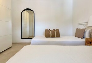 3 bedrooms, WiFi, bed sheets