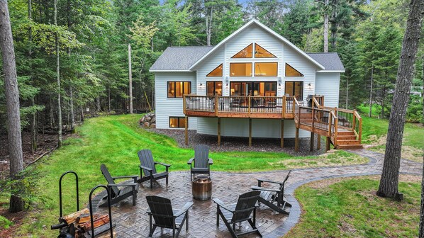 Terrace/patio - Rogers' Retreat - On The Eagle River Chain With Boat Rental (Eagle River)