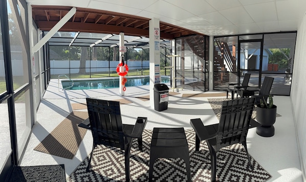 Outdoor pool, a heated pool