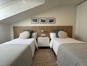 2 soverom, strykejern/-brett, reiseseng for barn og wi-fi (inkludert)