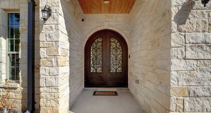 20+ Guest Luxury! Pool, Spa, Playground, Game Room-Fall is filling FAST