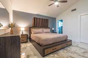 3 bedrooms, in-room safe, iron/ironing board, travel cot