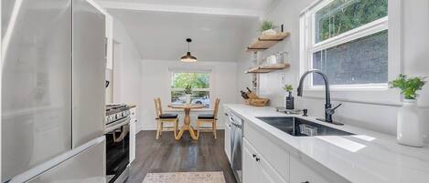 Microwave, oven, stovetop, dishwasher