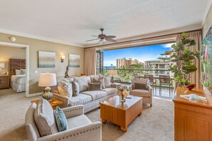 Fernseher, DVD-Player, Stereoanlage