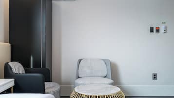 Family Twin Room | Free WiFi