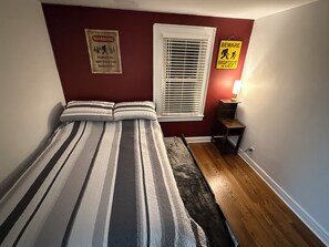 4 bedrooms, WiFi, bed sheets, wheelchair access