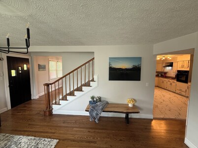 Spacious 4-bedroom house with garage in Bluewell! Ride to trails, Pet friendly!