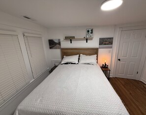 4 bedrooms, WiFi, bed sheets, wheelchair access