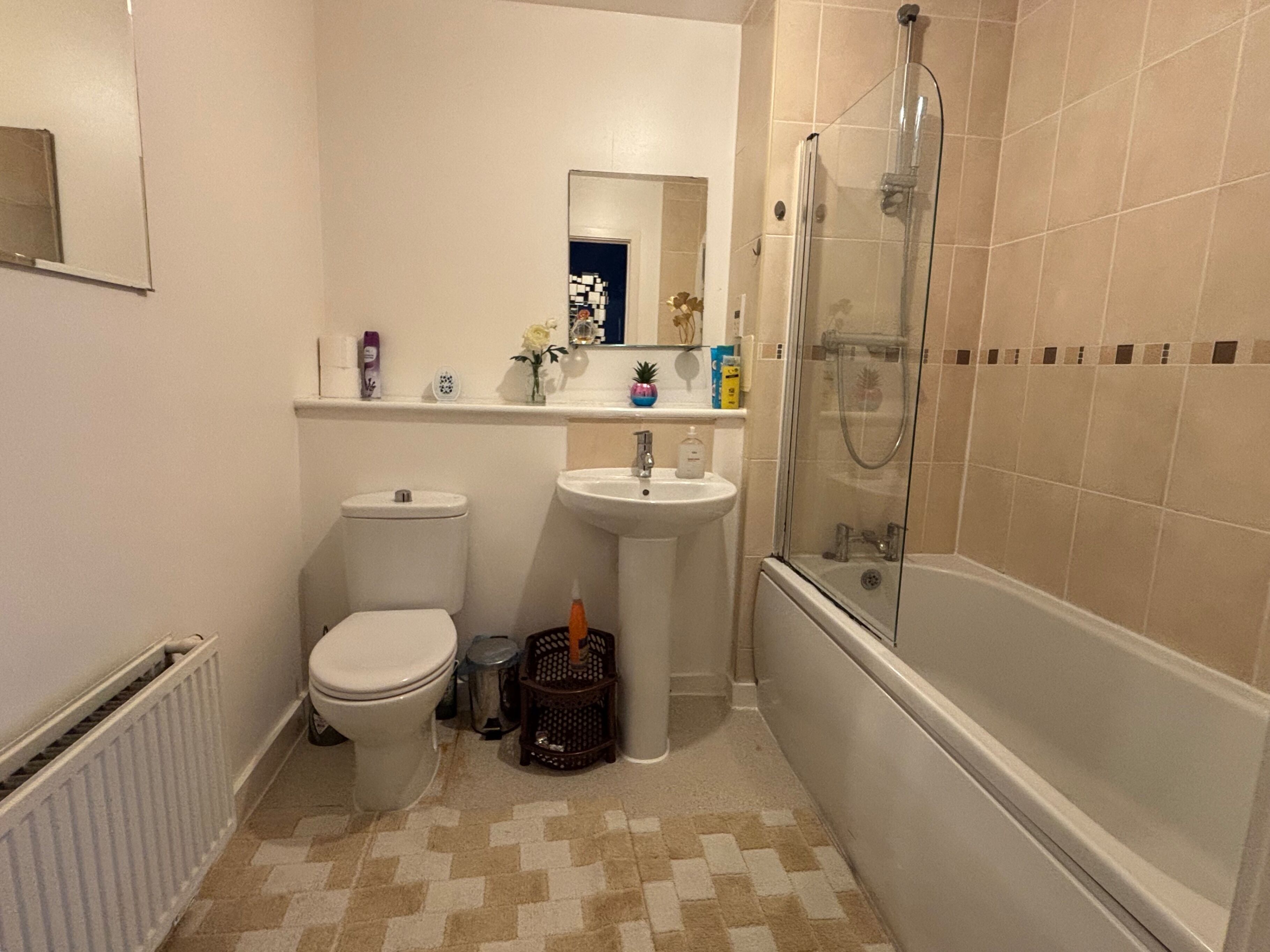 Douche, serviettes fournies