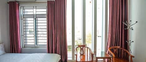 Standard dubbelrum - utsikt mot staden | Gratis wi-fi