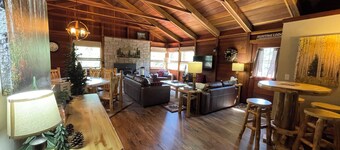 Cozy 2-bedroom cabin in tranquil Rye with WiFi
