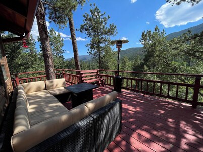 Cozy 2-bedroom cabin in tranquil Rye with WiFi