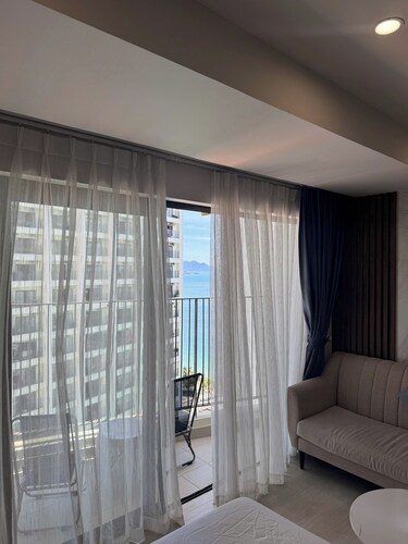 OceanSky Suites - Gold Coast Tower