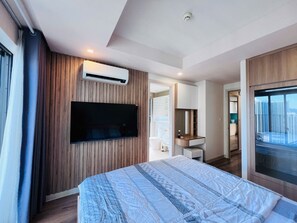 Grand Apartment, Beach View | Desk, soundproofing, iron/ironing board, free WiFi - OceanSky Suites - Gold Coast Tower (Nha Trang)