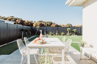 Opal - Family Beach House Hawley