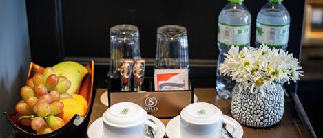 กาแฟและ/หรือเครื่องทำกาแฟ