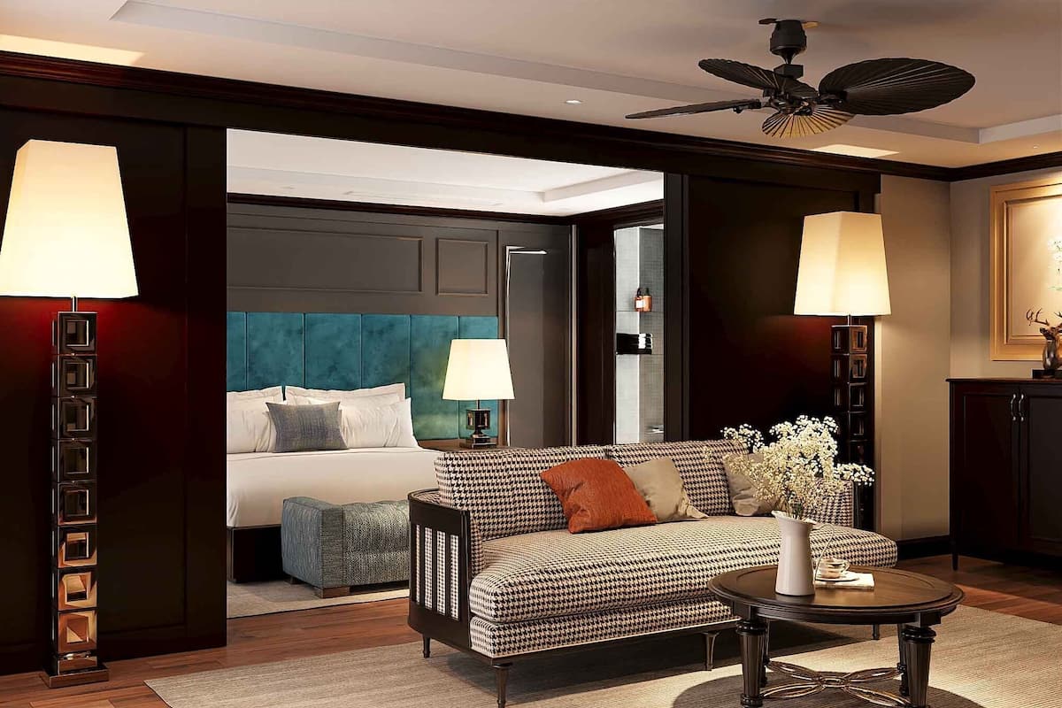Solis Suite Balcony with City View | Premium bedding, pillowtop beds, minibar, in-room safe