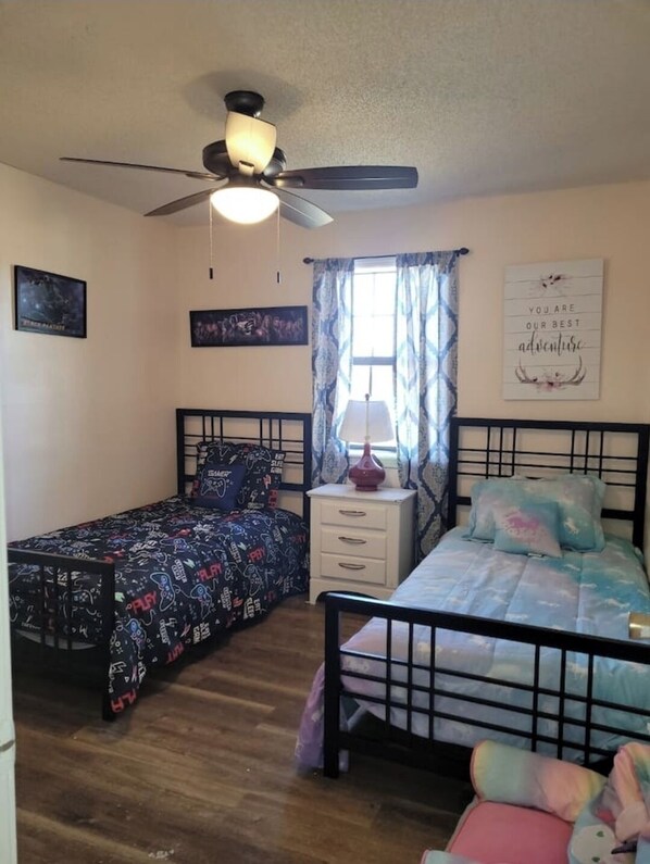 3 bedrooms, WiFi