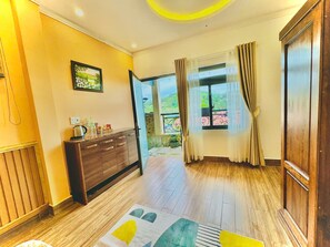 基本雙人房, 1 張加大雙人床, 私人浴室 | 遮光布/窗簾、免費無線上網、床單