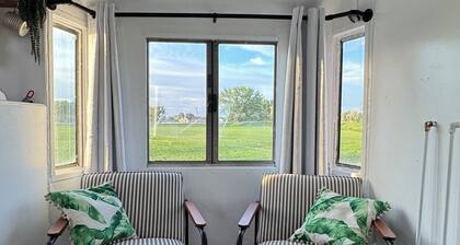 Caboose on a quiet country road with WiFi, AC