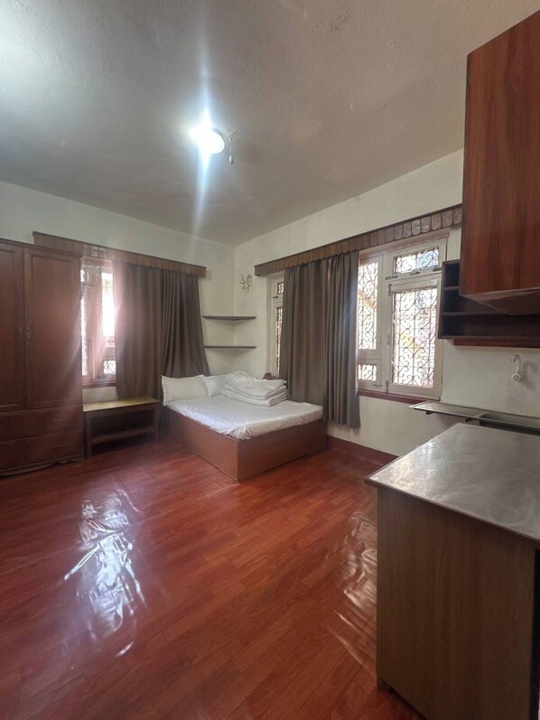 3 bedrooms, WiFi, bed sheets