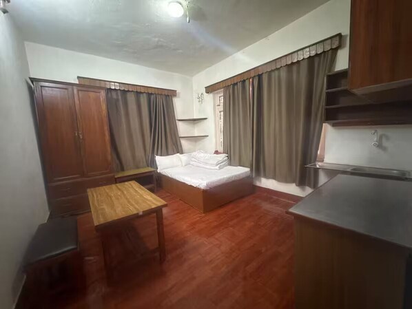 3 bedrooms, WiFi, bed sheets