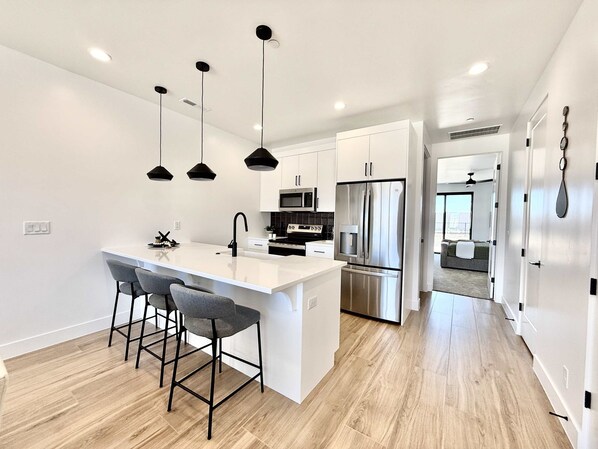 Fridge, microwave, oven, stovetop