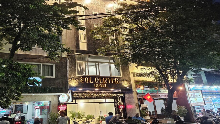 SOL Center Hotel