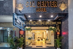 Front of property - SOL Center Hotel (Hue)