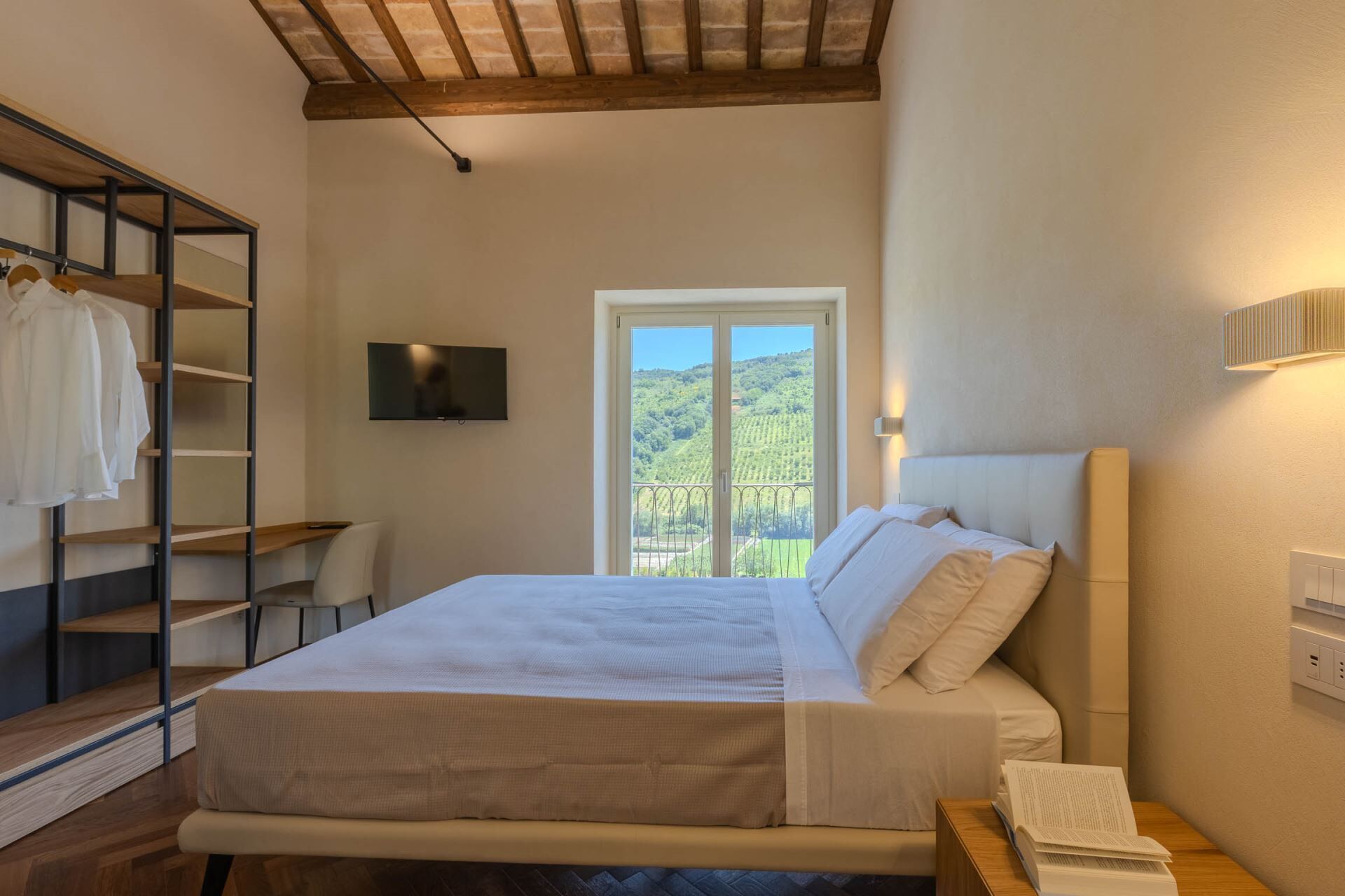 7 chambres, fer et planche à repasser, Wi-Fi