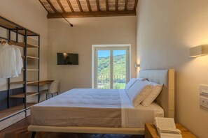 7 bedrooms, iron/ironing board, WiFi - Elegant and comfortable villa with a private pool, only 10 minutes from the beaches of Grottammare (Ripatransone)