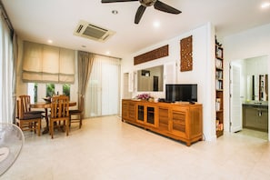Villa Thailee | Opções para refeição no quarto