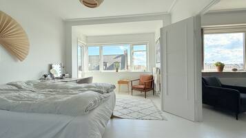 2 bedrooms, iron/ironing board, travel crib, free WiFi