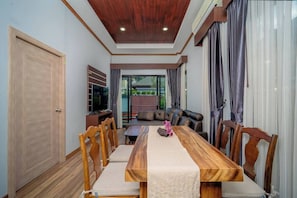 Terra Thai Villa | In-room dining