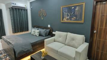 1 dormitorio, tabla de planchar con plancha, wifi