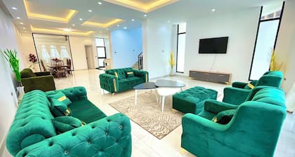 Luxurious & Spacious Mega Home! In the Best Neighborhood!