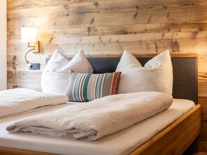 4 bedrooms, internet