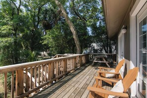 Terrace/patio - Beach Hut Cottage | Pet-Friendly 3BR Edisto Beach Vacation Rental | Easy Walk to the Beach (Edisto Beach)