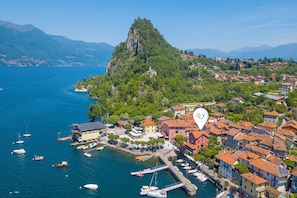 Family Apartment, Multiple Bedrooms, Lakeside (Il Porticciolo Lake Front) | Marina