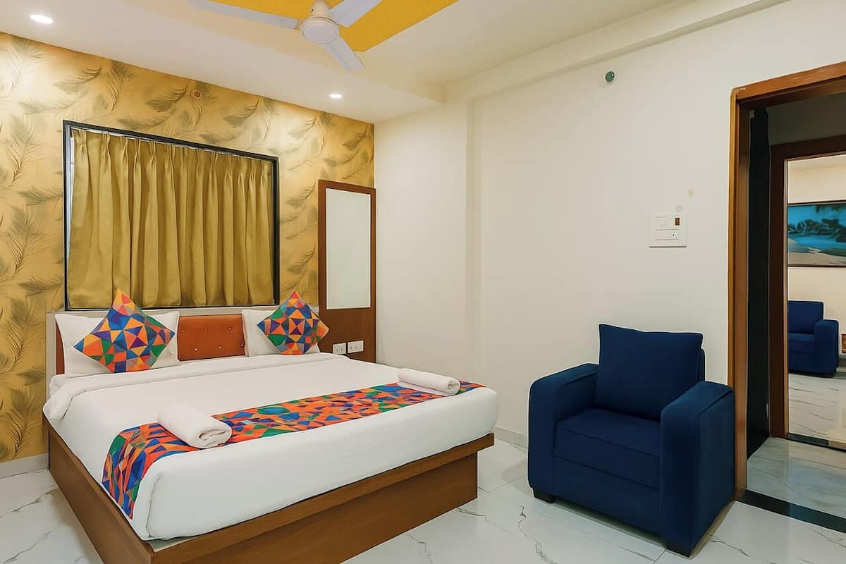 Egyptian cotton sheets, premium bedding, free WiFi, bed sheets