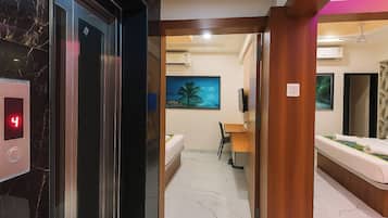 Deluxe Double Room, City View | Egyptian cotton sheets, premium bedding, free WiFi, bed sheets