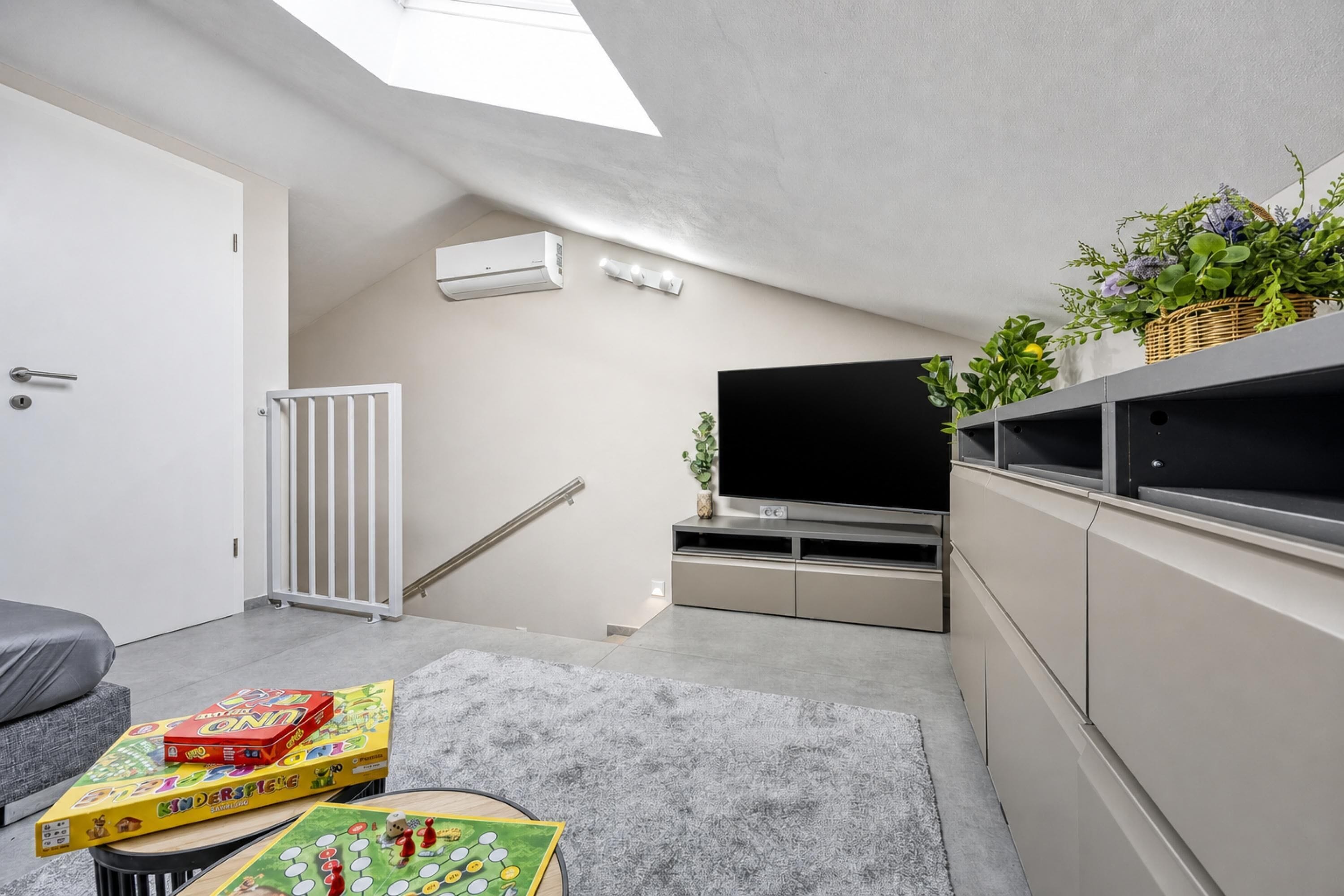 Familienhaus, 3 Schlafzimmer, Balkon (Villa Aria with heated Pool and) | Innenbereich