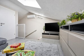 Family House, 3 Bedrooms, Balcony (Villa Aria with heated Pool and) | Interior - Villa Aria With Heated Pool and Whirlpool (Porec)