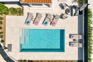 Pool - Villa Aria With Heated Pool and Whirlpool (Porec)
