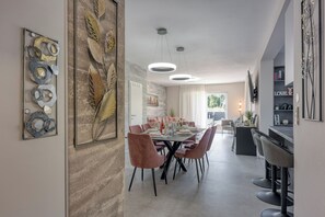บ้านพักสำหรับครอบครัว, หลายห้องนอน (Villa Aria with heated Pool and) | ร้านอาหาร